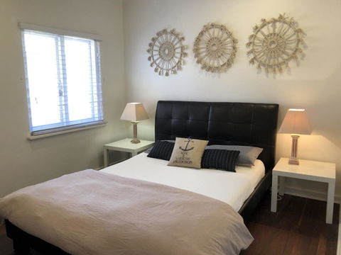 Inglewood Comfort - Hobart Tourism 5