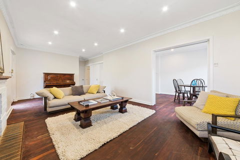 Inglewood Comfort - Hobart Tourism 10