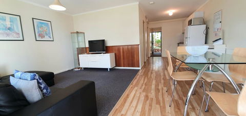 West Beach Lagoon 208 â€“ Great Value! - Tourism TAS 5