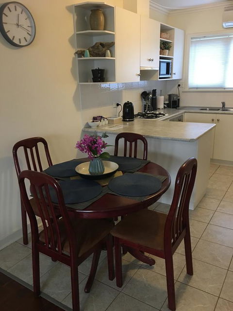 Applecross Village Apartment - Hobart Tourism 9