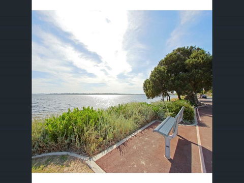 Applecross Village Apartment - Hobart Tourism 40