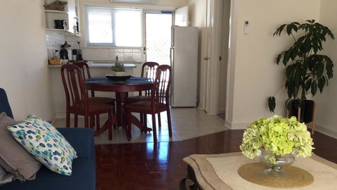 Applecross Village Apartment - Hobart Tourism 4