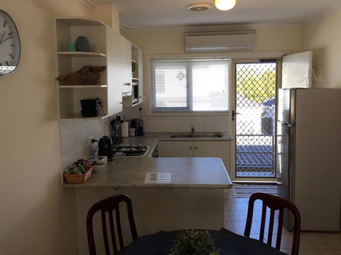 Applecross Village Apartment - Hobart Tourism 7