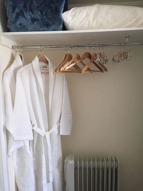 Applecross Village Apartment - Hobart Tourism 25