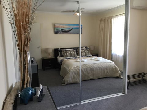 Applecross Village Apartment - Hobart Tourism 28