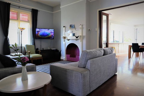 Fremantle Heritage Home For You To Enjoy! - Tourism TAS 17
