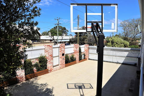 Fremantle Heritage Home For You To Enjoy! - Tourism TAS 8