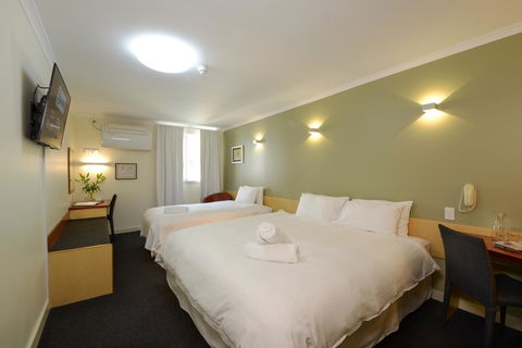 Sullivans Hotel - Tourism TAS 12