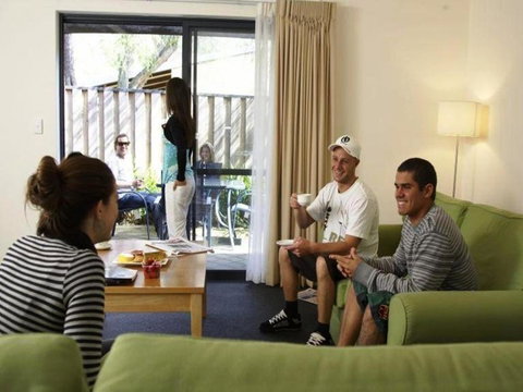 Leeuwin Apartments - Tourism TAS 11
