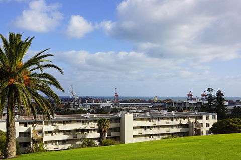 Studio 208 With Ocean Views - Tourism TAS 23