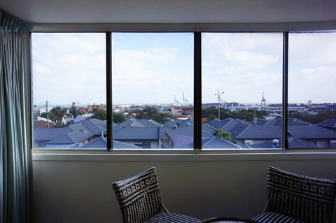 Studio 208 With Ocean Views - Tourism TAS 17