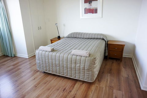 Studio 208 With Ocean Views - Tourism TAS 4