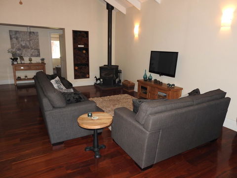 Quiet Escapes Cottages - Tourism TAS 23