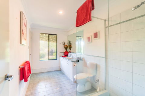 Seatrees Accommodation - Hobart Tourism 10