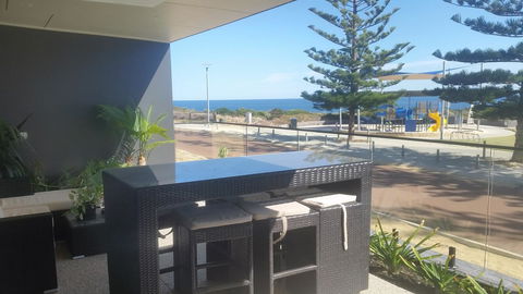 Mandurah Beach Front Apartment - Tourism TAS 0