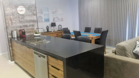 Mandurah Beach Front Apartment - Tourism TAS 13