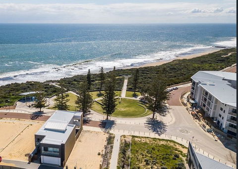 Mandurah Beach Front Apartment - Tourism TAS 1