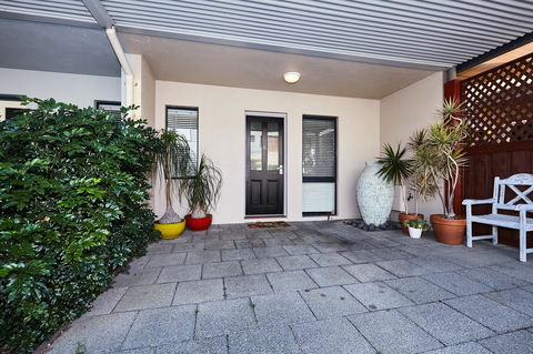 Fremantle Townhouse Unit 6 - Tourism TAS 11
