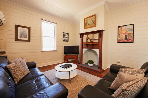 Albany Harbourside Apartments And Houses - Hobart Tourism 7