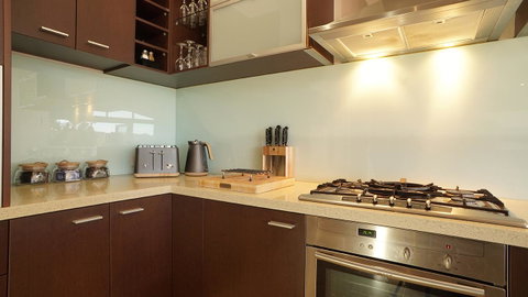 Central Avenue Apartments - Tourism TAS 8
