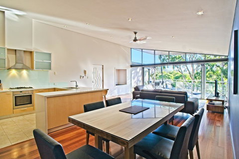 Central Avenue Apartments - Tourism TAS 15