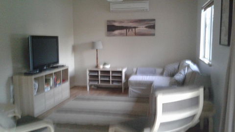 Abbivale Farm Cottage - Hobart Tourism 13