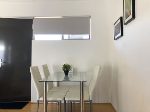 Gerring Court With Free 1 Car Bay Parking - Hobart Tourism 15