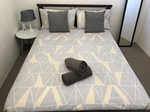 Gerring Court With Free 1 Car Bay Parking - Hobart Tourism 4