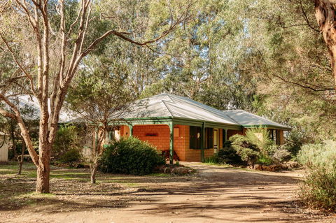 Margaret River Holiday Cottages - Hobart Tourism 8