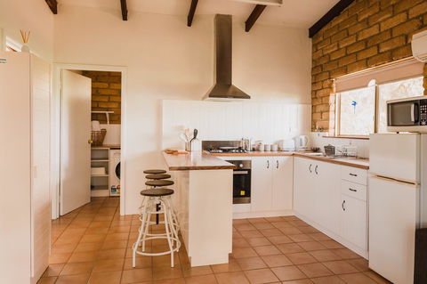Margaret River Holiday Cottages - Hobart Tourism 5