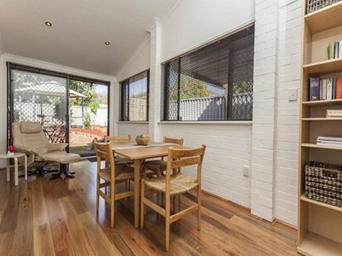 Attadale Excutive Villa - Tourism TAS 11