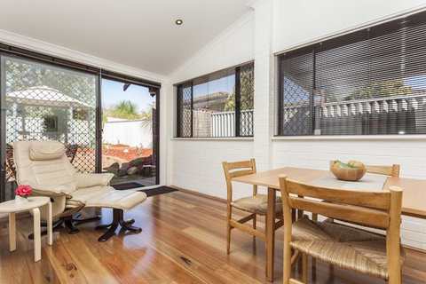 Attadale Excutive Villa - Tourism TAS 10