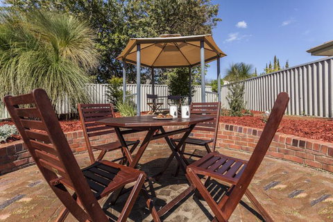 Attadale Excutive Villa - Tourism TAS 6