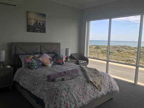 Beach House At SeaScapes.. - Tourism TAS 6
