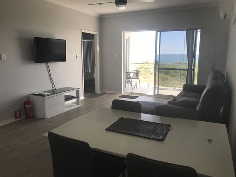 Beach House At SeaScapes.. - Tourism TAS 20