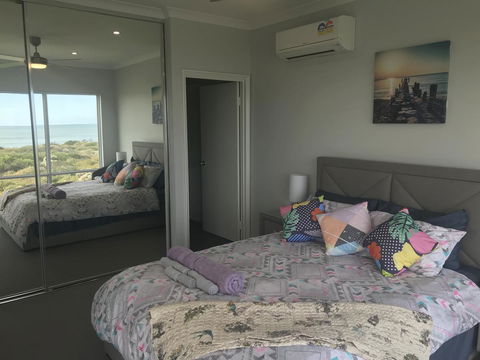 Beach House At SeaScapes.. - Tourism TAS 8