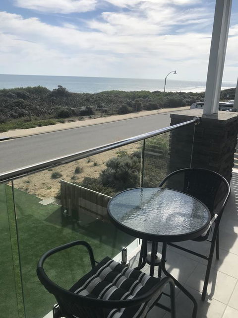 Beach House At SeaScapes.. - Tourism TAS 14