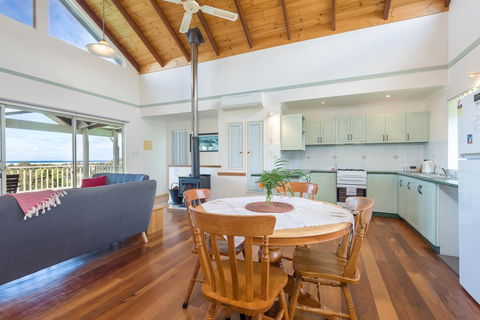 Surfside Ocean Beach Denmark Holiday Accommodation - Hobart Tourism 21