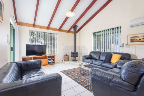 Surfside Ocean Beach Denmark Holiday Accommodation - Hobart Tourism 41