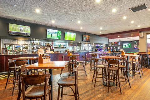 Nightcap At Wanneroo Tavern - Tourism TAS 8