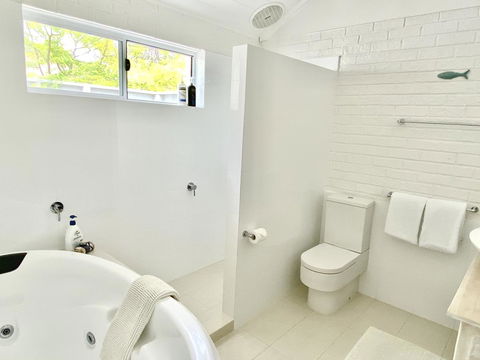 Whitesands Holiday Villas - Tourism TAS 4