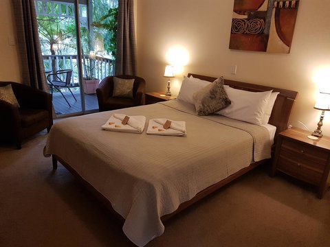 Adamsons Riverside Accommodation - Tourism TAS 33