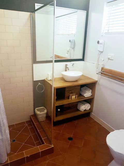 Adamsons Riverside Accommodation - Tourism TAS 5