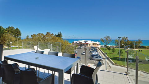 Mullaloo Beach Hotels & Apartments - Hobart Tourism 7