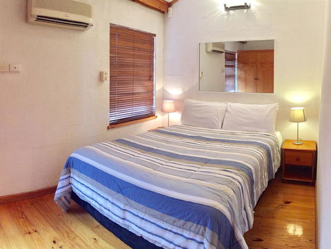 Cottesloe Beach Chalets - Hobart Tourism 16