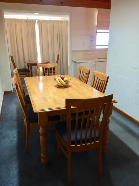 Cottesloe Beach Chalets - Hobart Tourism 22