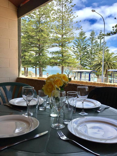 Cottesloe Beach Chalets - Hobart Tourism 1
