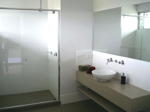 Alouarn Apartments - Hobart Tourism 8