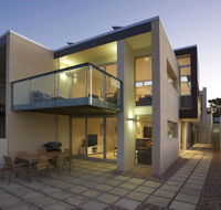 Alouarn Apartments - Hobart Tourism