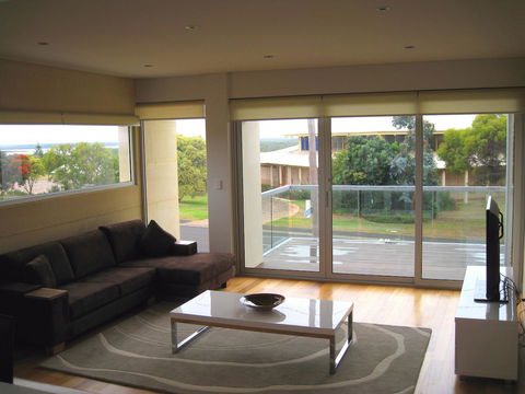 Alouarn Apartments - Hobart Tourism 10